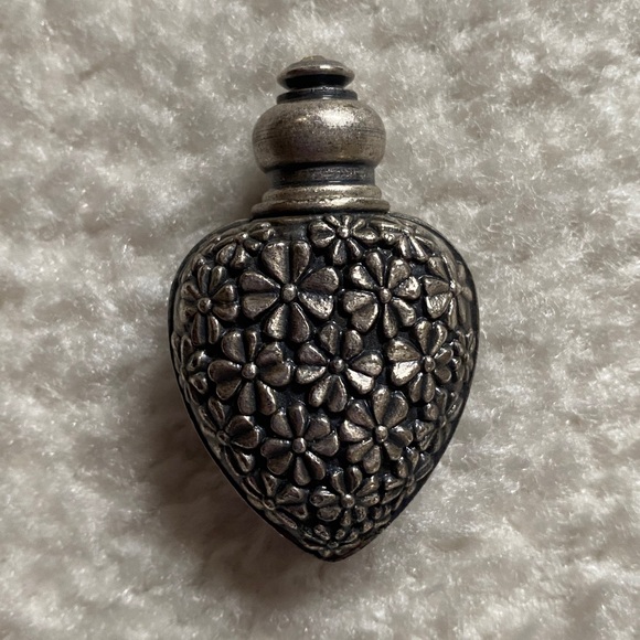 Unknown Other - Minature Heart Silvertone Over Glass Perfume Bottle Jeweled Stopper